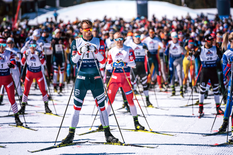 Petter Northug fremst i det store startfeltet under Janteloppet 2019, til 2020-utgaven ventes det enda flere skiløpere på alle nivåer til den store skifesten. Foto: Olav Stubberud / Red Bull Content Pool. Petter Northug fremst i det store startfeltet under Janteloppet 2019, til 2020-utgaven ventes det enda flere skiløpere på alle nivåer til den store skifesten. Foto: Olav Stubberud / Red Bull Content Pool.