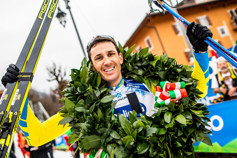 Tore Bjørseth Berdal jubler over seier i Marcialonga 2020, sesongens 6. renn i Visma Ski Classics. Foto: Modica/NordicFocus. Tore Bjørseth Berdal jubler over seier i Marcialonga 2020, sesongens 6. renn i Visma Ski Classics. Foto: Modica/NordicFocus.