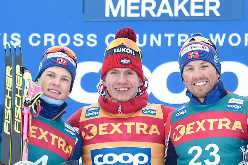 Herrenes seierspall på fjerde etappe av Ski Tour 2020, 38 km lang fellesstart fra Storlien til Meråker. FV: Emil Iversen (2. plass), Alexander Bolshunov (1) og Emil Iversen (3). Foto: Thibaut/NordicFocus. Herrenes seierspall på fjerde etappe av Ski Tour 2020, 38 km lang fellesstart fra Storlien til Meråker. FV: Emil Iversen (2. plass), Alexander Bolshunov (1) og Emil Iversen (3). Foto: Thibaut/NordicFocus.