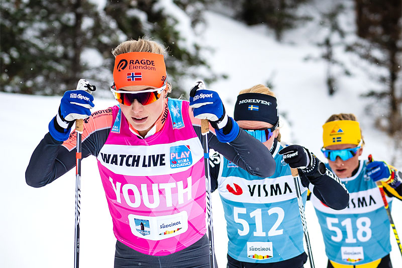 Thea Krokan Murud fører an i Visma Ski Classics-rennet La Venosta. Foto: Visma Ski Classics / Magnus Östh. Thea Krokan Murud fører an i Visma Ski Classics-rennet La Venosta. Foto: Visma Ski Classics / Magnus Östh.