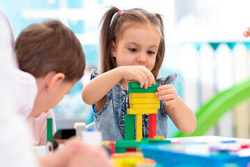 bs-Children-kindergarten-302065810-360