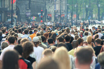 bs-Crowd-3202585-360