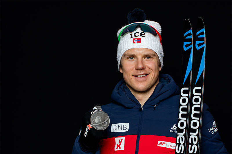 Vetle Sjåstad Christiansen med VM-medalje fra skiskytternes mesterskap i Antholz / Anterselva 2020. Foto: Manzoni/NordicFocus. Vetle Sjåstad Christiansen med VM-medalje fra skiskytternes mesterskap i Antholz / Anterselva 2020. Foto: Manzoni/NordicFocus.