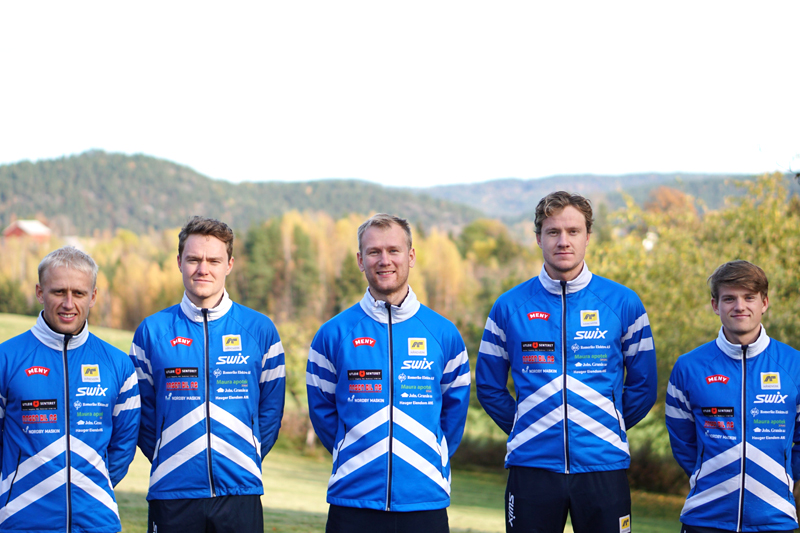 Lagbilde for Team AF Håndverk sesongen 2020/2021. Fra venstre: Magne Haga, Johan Hoel, Håvard Haga, Amund Hoel og Herman Martens Meyer. Foto: Team AF Håndverk. Lagbilde for Team AF Håndverk sesongen 2020/2021. Fra venstre: Magne Haga, Johan Hoel, Håvard Haga, Amund Hoel og Herman Martens Meyer. Foto: Team AF Håndverk.