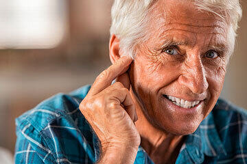 bs-Happy-man-hearing-385304216-360