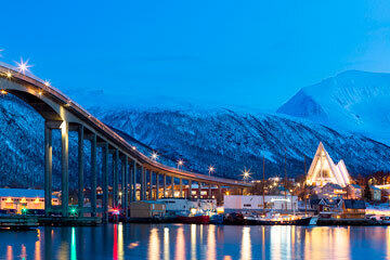 bs-Tromso-polar-night-343150864-360