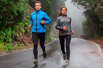 bs-Rain-run-people-351523517-360