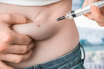 bs-Diabetic-Syringe-314332828-400