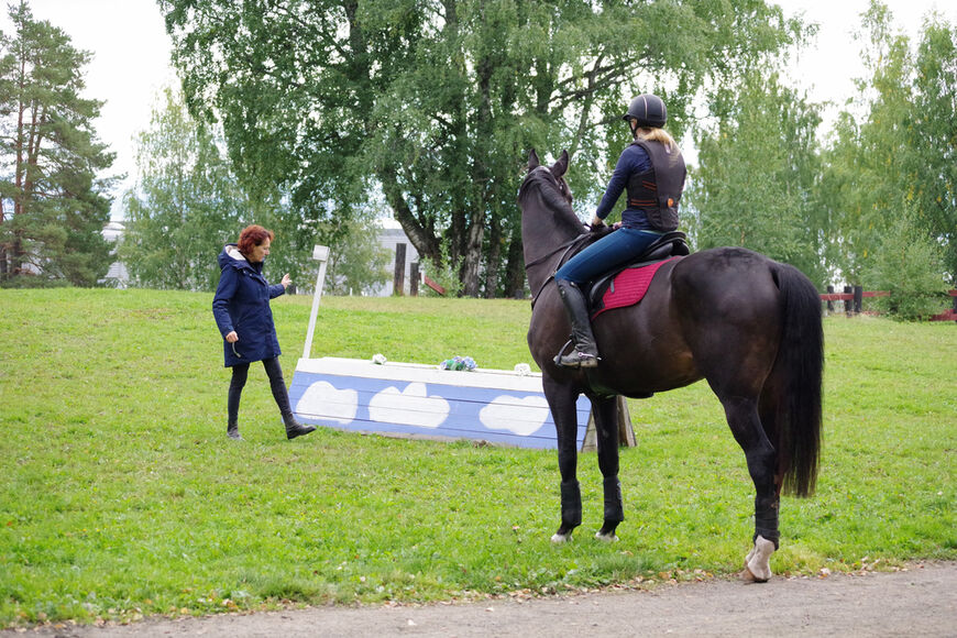 Norsk Hestesenter var en av fagskolene som inngikk i tilsynsrunden under NOKUT sitt første tilsynsprosjekt. Bildet er fra undervisning på ridelærerstudiet.