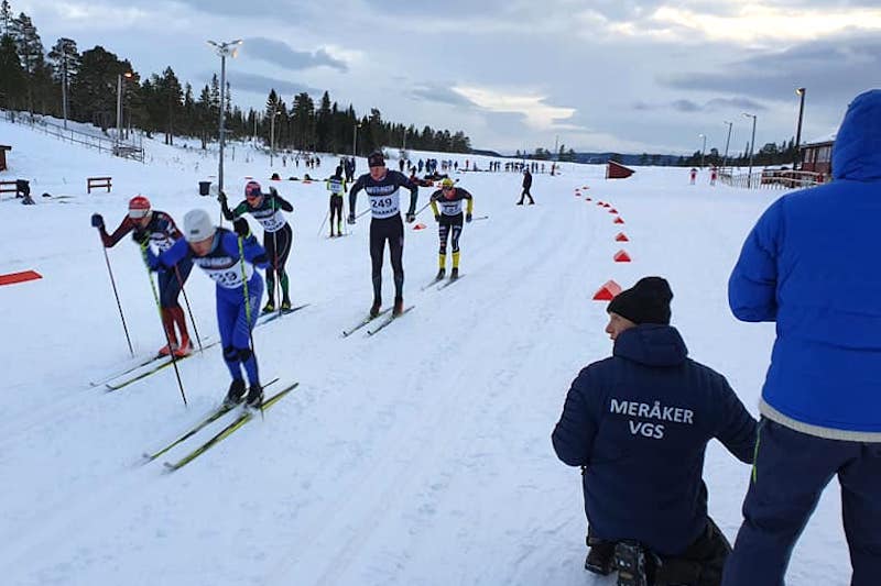 Ofte er det alternative oppgaver som kan tildeles skadede utøvere slik at de føler seg inkludert og som en del av miljøet. Foto: Meråker videregående skole Ofte er det alternative oppgaver som kan tildeles skadede utøvere slik at de føler seg inkludert og som en del av miljøet. Foto: Meråker videregående skole