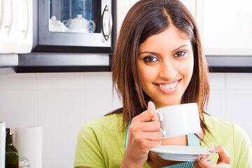 bs-drinking-coffee-5529561-360