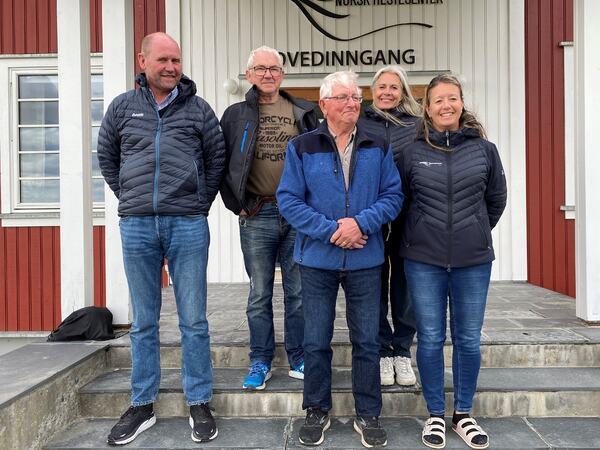 Gjetere Sikkilsdalen 2022: Fra venstre: Stein Andersstuen, Kurt Stokke, Jens Tangen, Vibeke Edvardsdal og Cecilie Bråthen