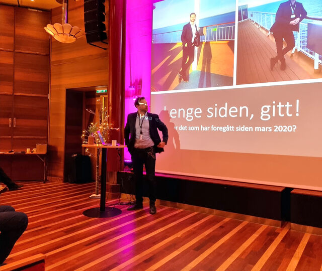 Ole Michael Bjørndal, fagdirektør næringspolitikk i NHO Reiseliv snakket blant annet om ansvarsforhold ved utleie og aktiviteter. (Foto: Tore Kristensen)