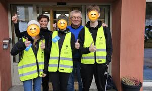 Refleksvestutdeling på Gratangsbotn skole