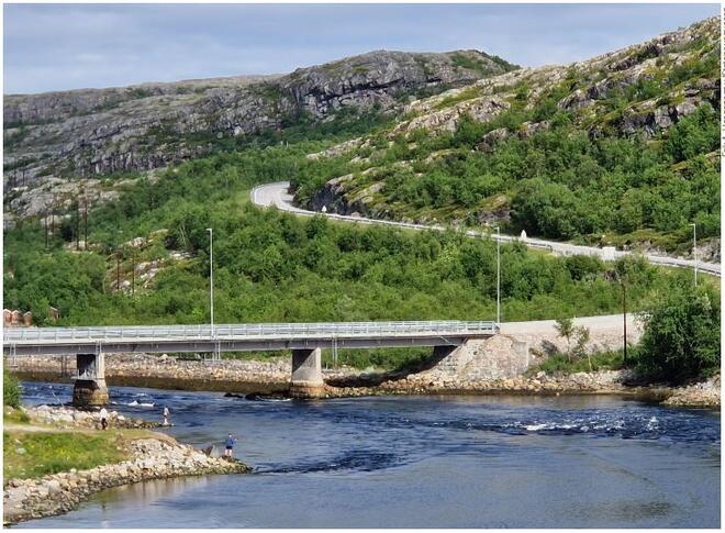 Strømmen bru E6 Høybuktmoen.