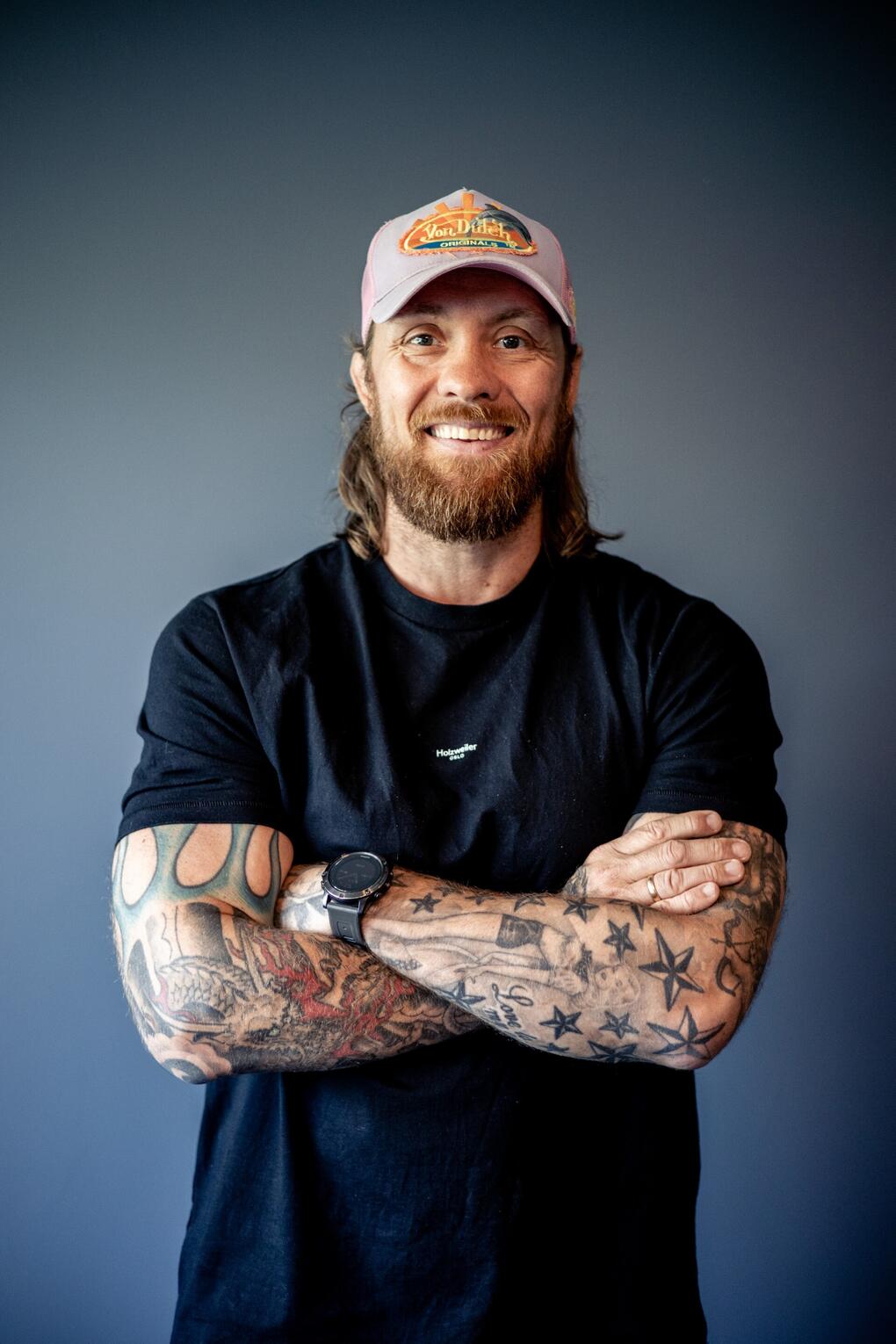 FOREDRAG: Konferansen byr blant mye annet på foredrag med Fritz Aanes. Han ledet det norske bryterlandslaget til bemerkelsesverdige resultater på internasjonale arenaer. Aanes er kjent for sin dønn ærlige tilnærming og evne til å skape en prestasjonskultur gjennom samhold og lidenskap. (Foto: Fritz Aanes management) FOREDRAG: Konferansen byr blant mye annet på foredrag med Fritz Aanes. Han ledet det norske bryterlandslaget til bemerkelsesverdige resultater på internasjonale arenaer. Aanes er kjent for sin dønn ærlige tilnærming og evne til å skape en prestasjonskultur gjennom samhold og lidenskap. (Foto: Fritz Aanes management)