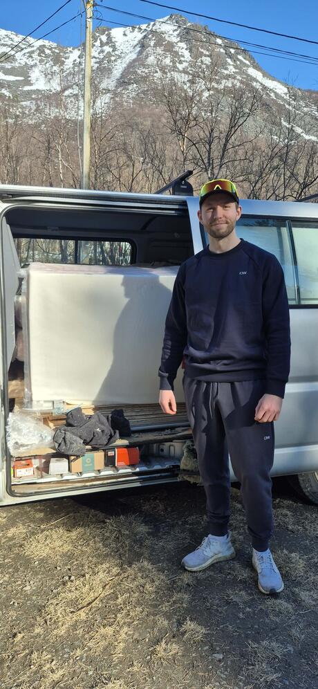 Seng Møbelringen Skjervøy.