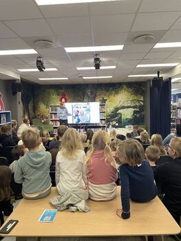 Eventyrstund på biblioteket