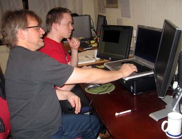 Fredrik og Trond på IT-kontoret