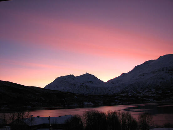 Desemberlys over Gratangen