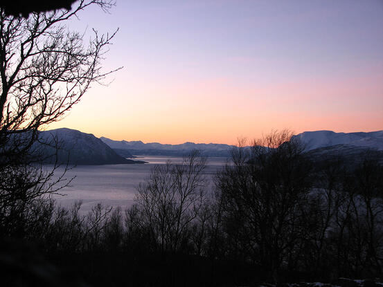 Utsikt s�rover Astafjorden 01